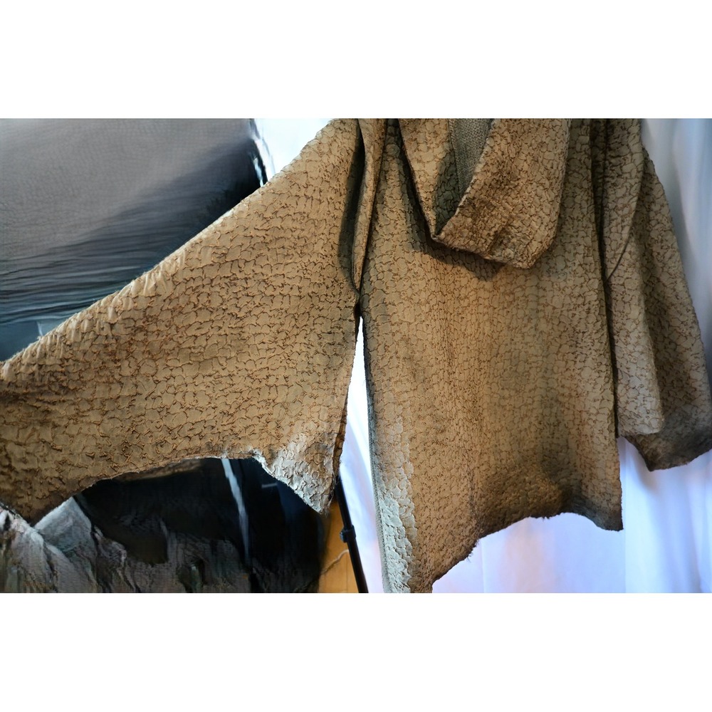 Custom Handmade Hooded Textured Robe Gold Metallic Sci-Fi Fantasy - Picture 9 of 16